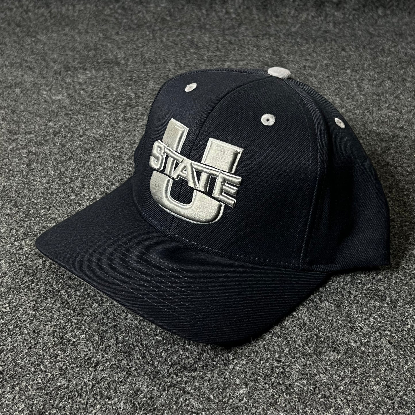 Capelli Sport “U STATE” Fitted Cap – Black & White ( M size )