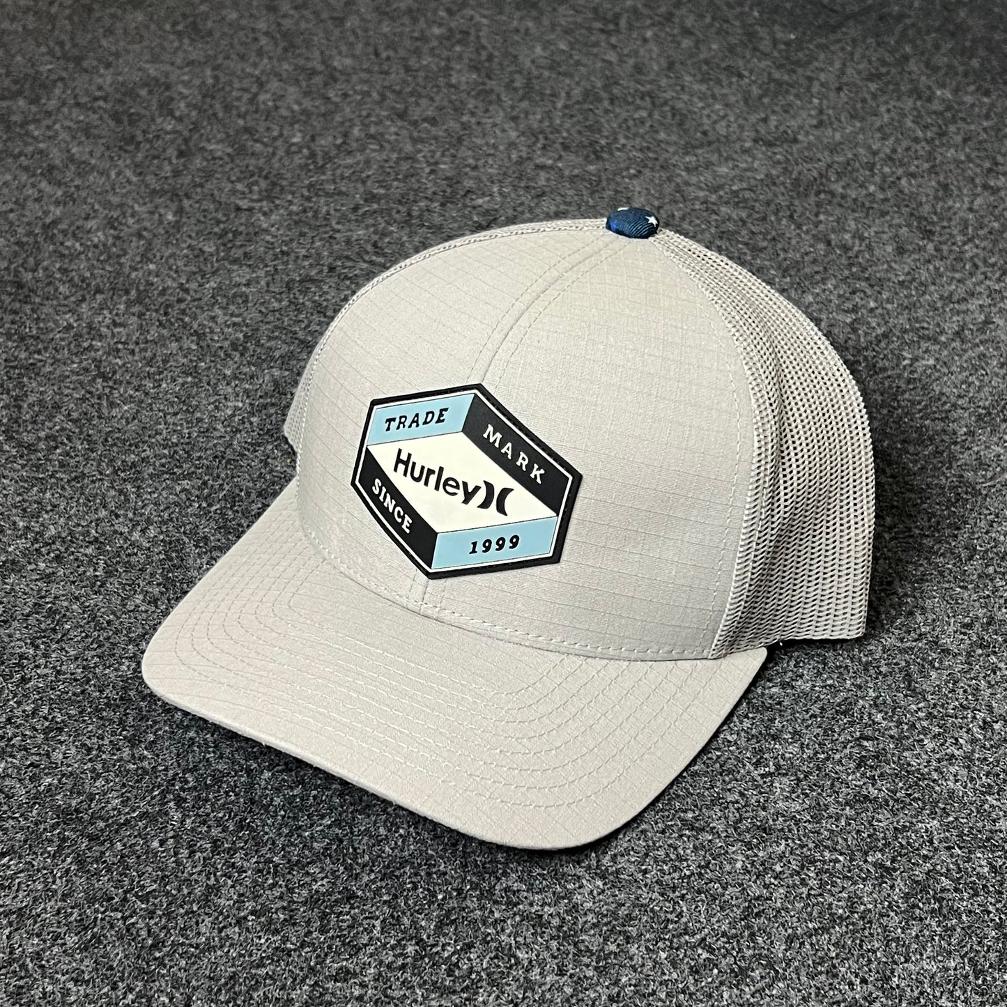 Hurley Hexagon Patch Trucker Cap – Light Grey