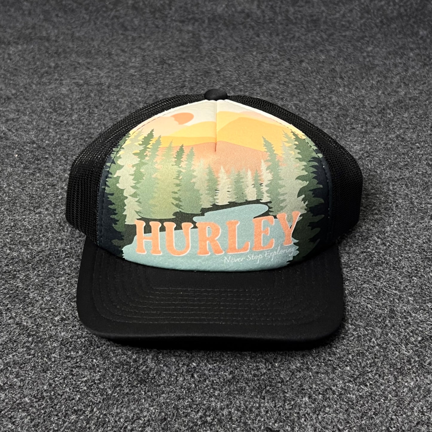 Hurley Graphic Print Adjustable Cap.