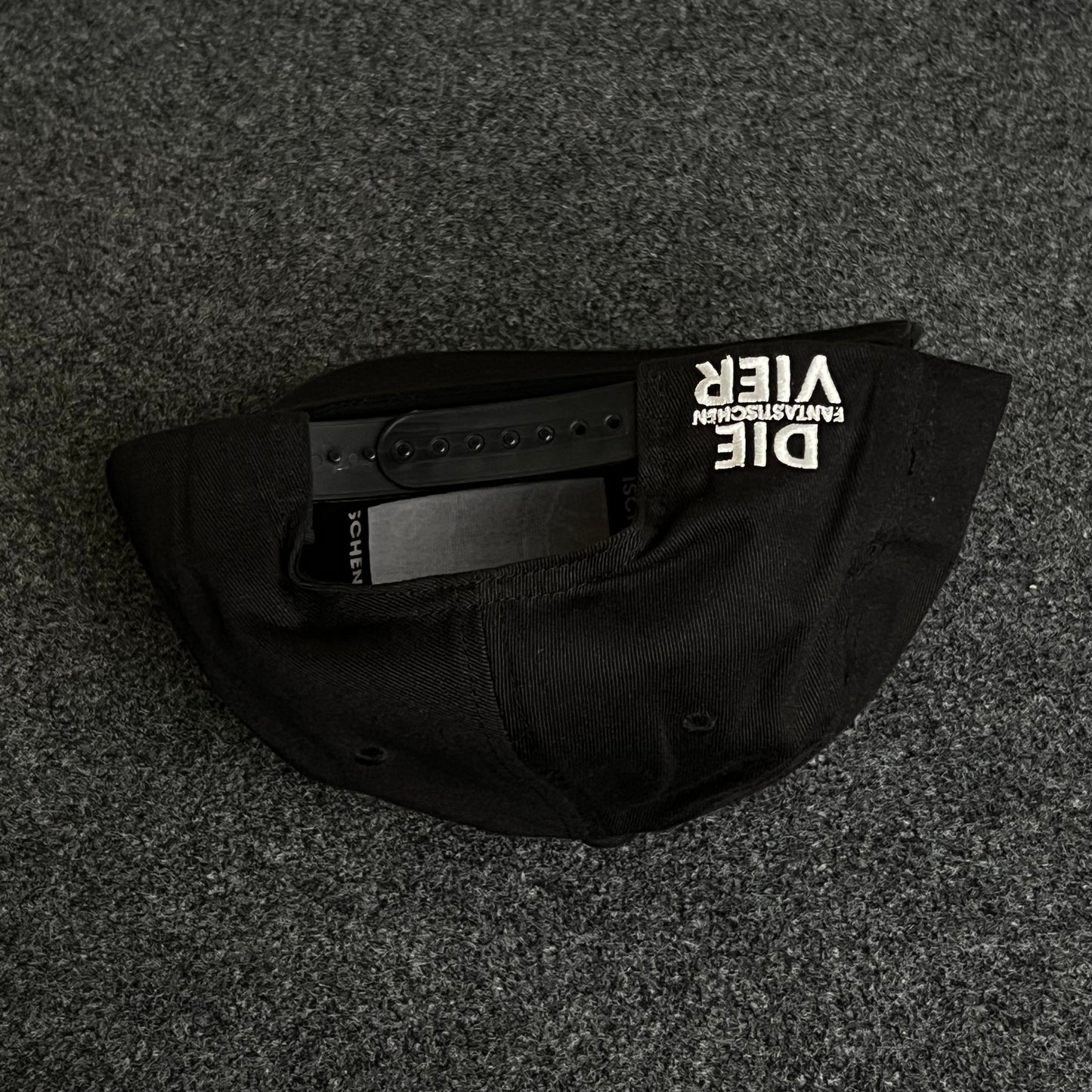 Black Stealth streetwear with subtle team Snapback Flat Cap