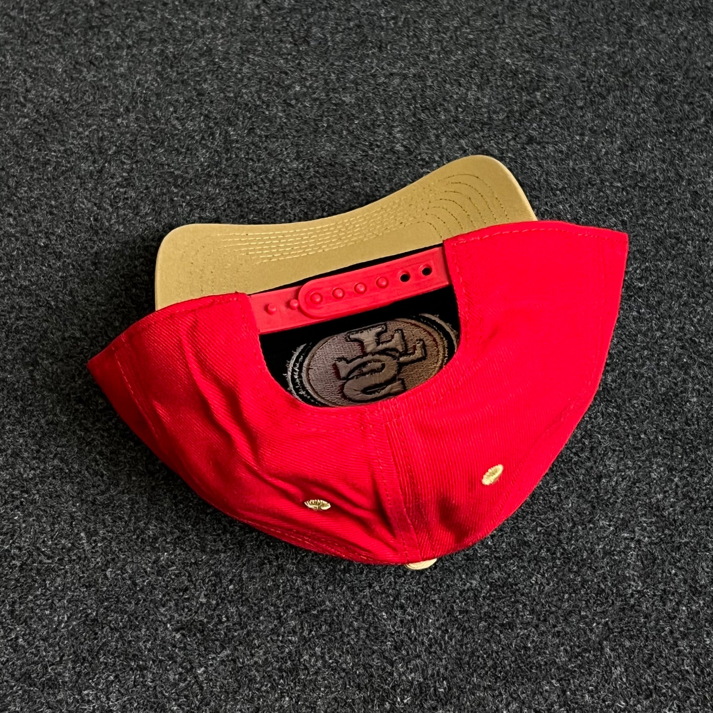 Teenage San Francisco 49ers baseball cap ( KIDS CAP AGE 6-18 )