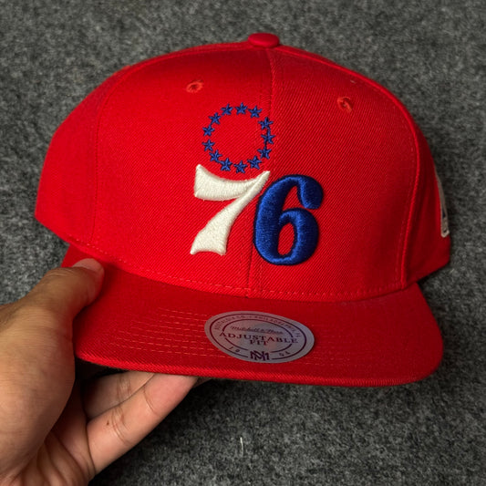 Mitchell & Ness Philadelphia 76ers Core Basic Snapback Cap