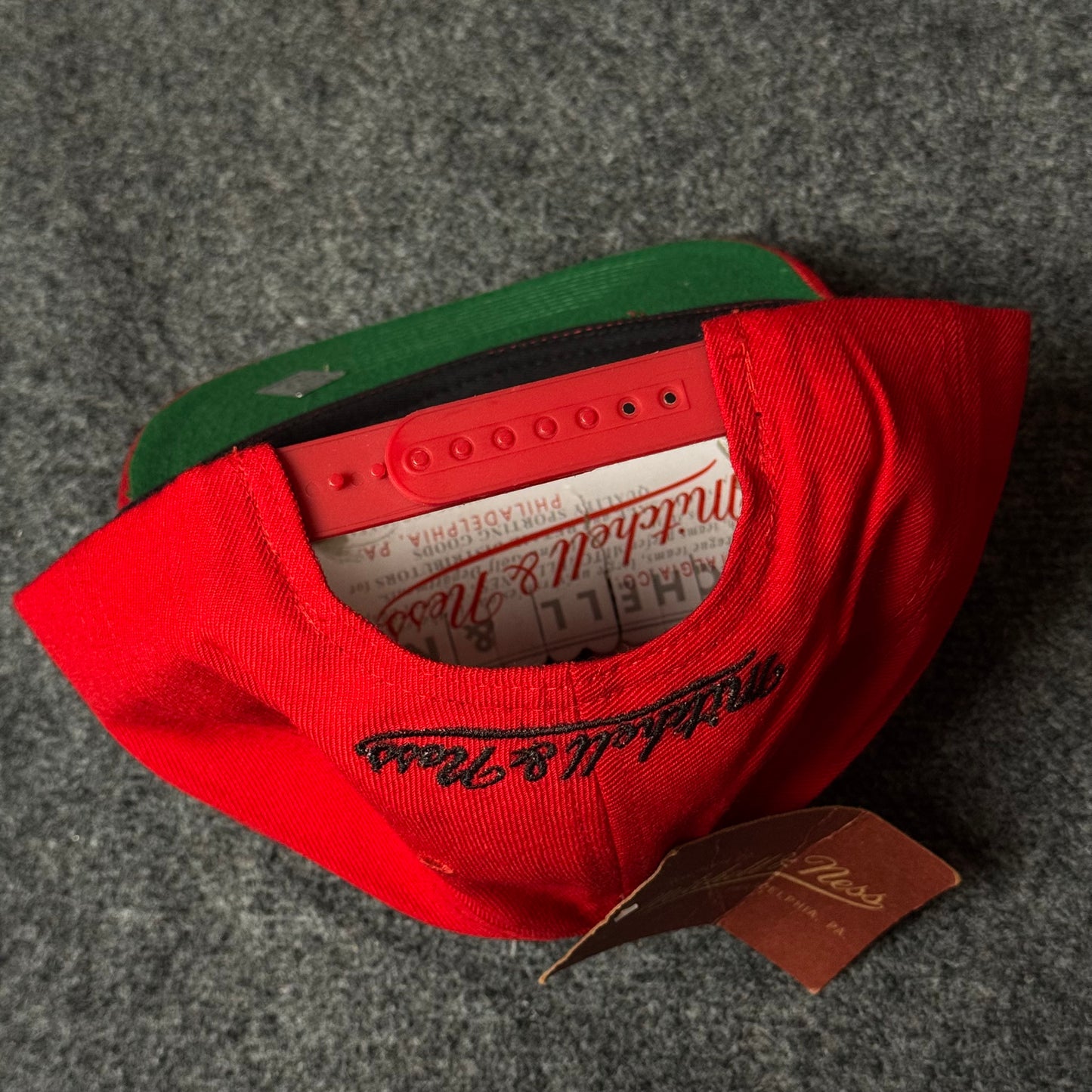 Mitchell & Ness Toronto Raptors Core Side Snapback Cap