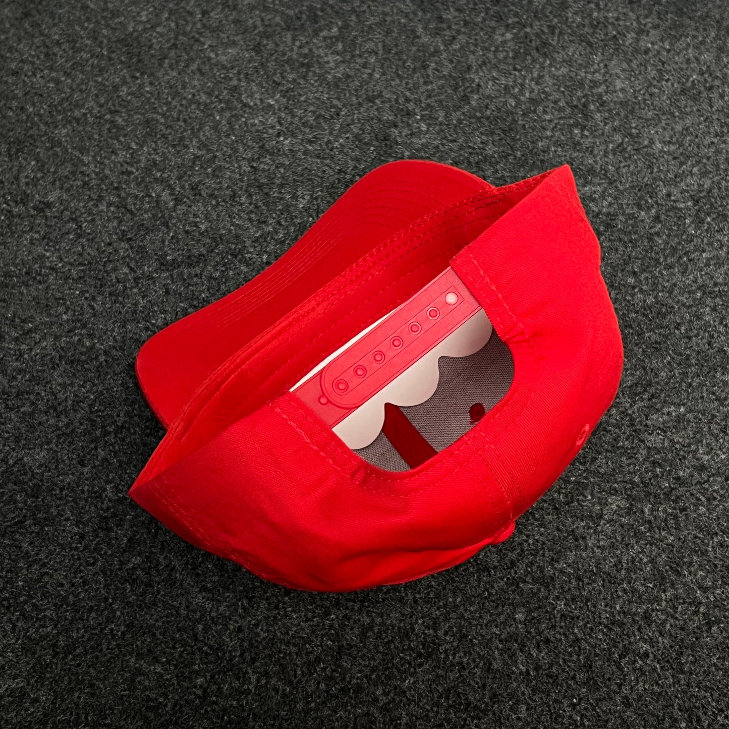 Solid Red Baseball Cap with Black Gecko Logo baseball cap