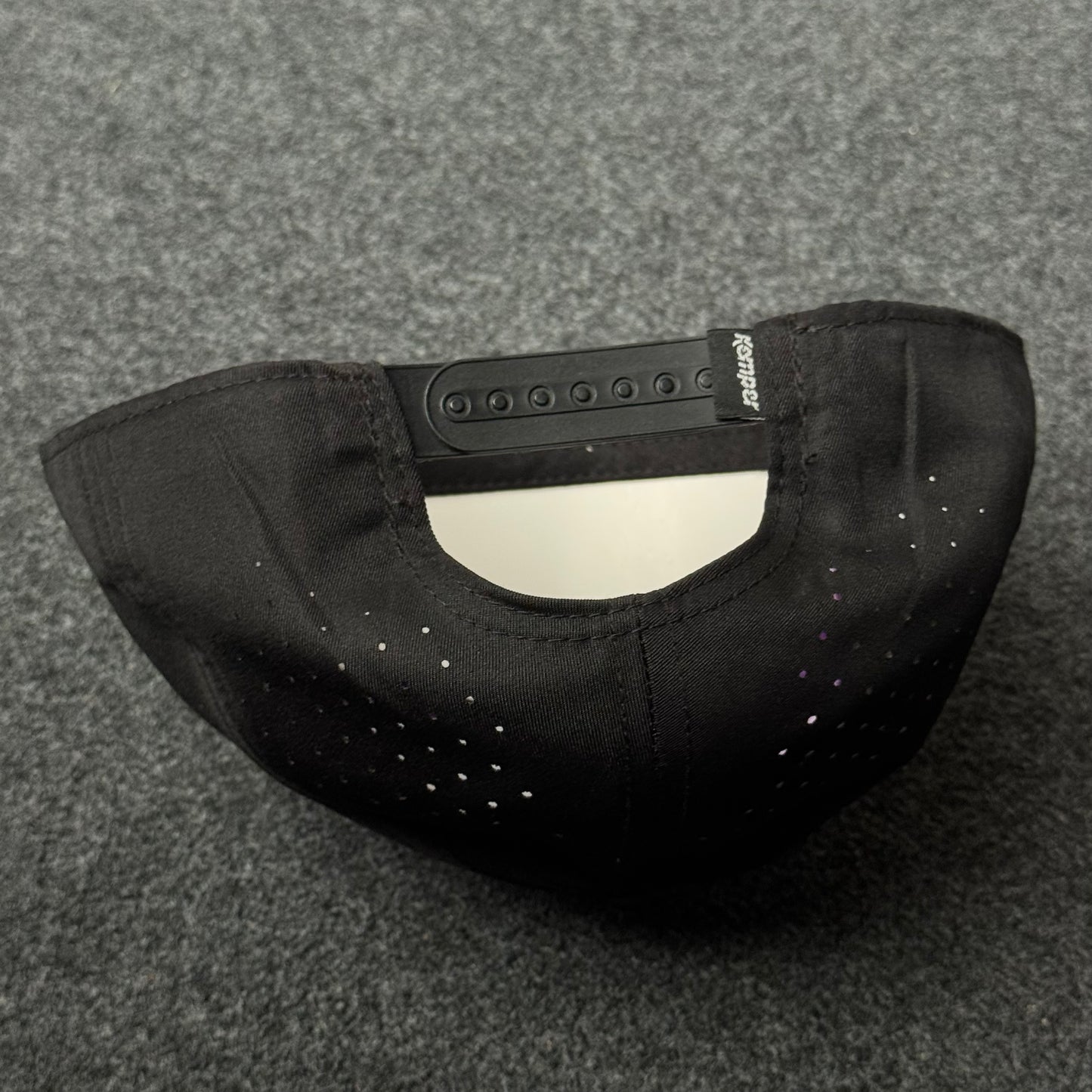 Kemper Snowboards Snapback Cap