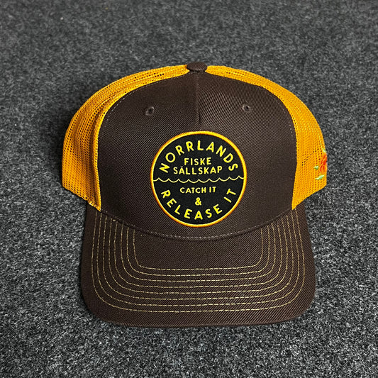 Sällskap Hooked Cap Brown Trucker from SQRTN.