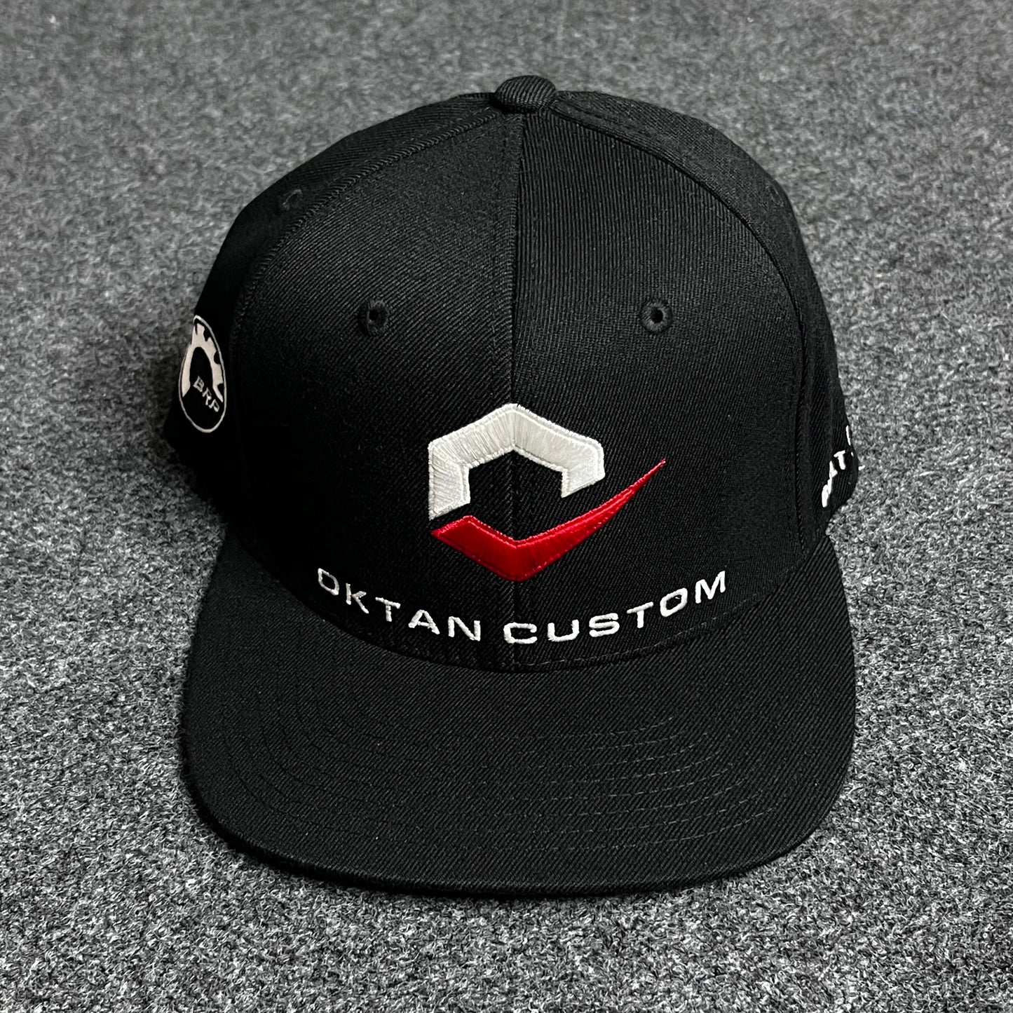 Oktan Custom Snapback keps.