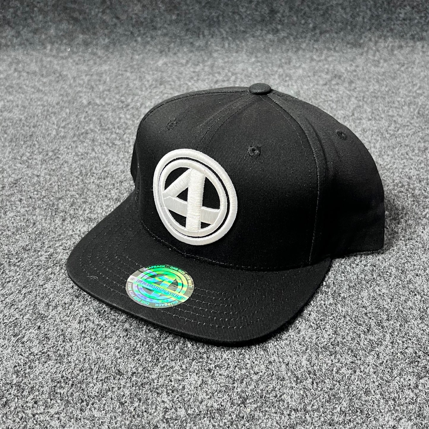 "4" logo black snapback cap