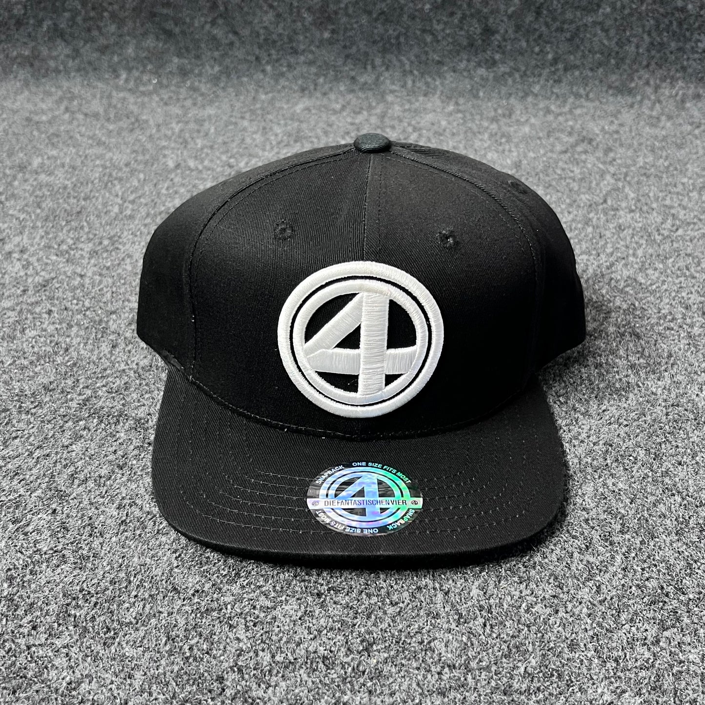 "4" logo black snapback cap