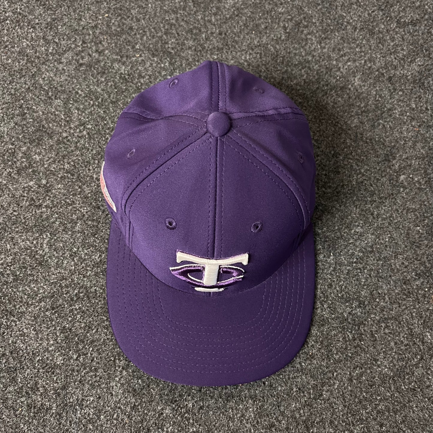 Men's New Era Purple Minnesota Twins Lavender Undervisor 59FIFTY Fitted Hat( L SIZE )