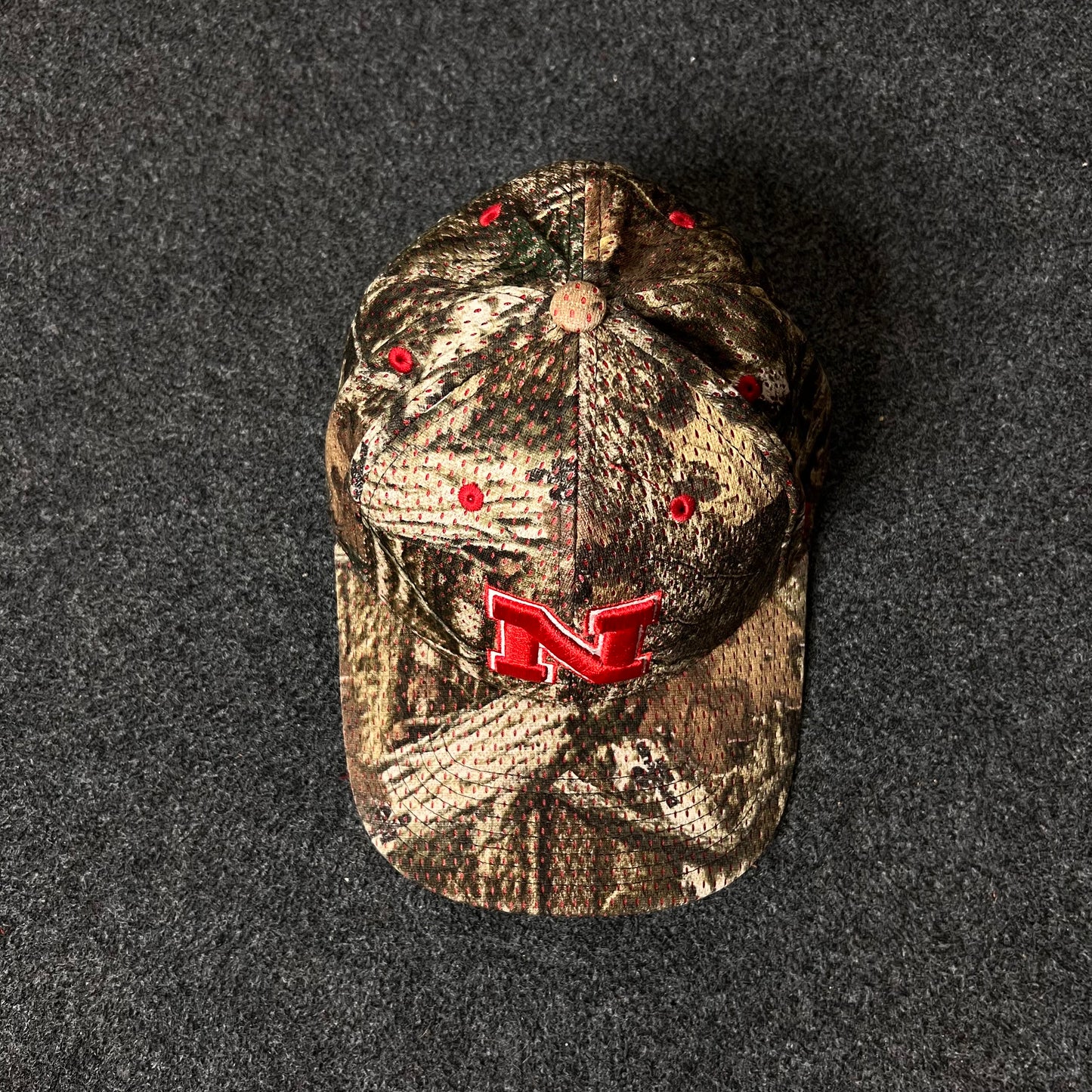 Nebraska Cornhuskers Camouflage Fitted Hat (M size )
