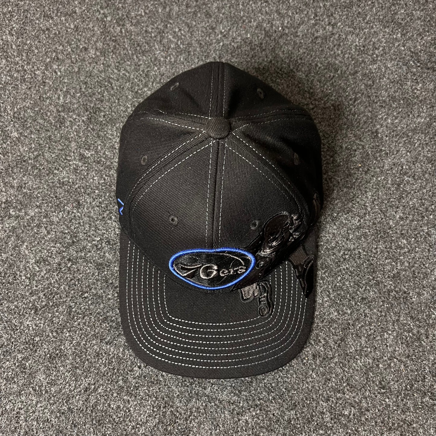 Philadelphia 76ers New Era Black On Black 9Fifty Fitted Hat (M size )