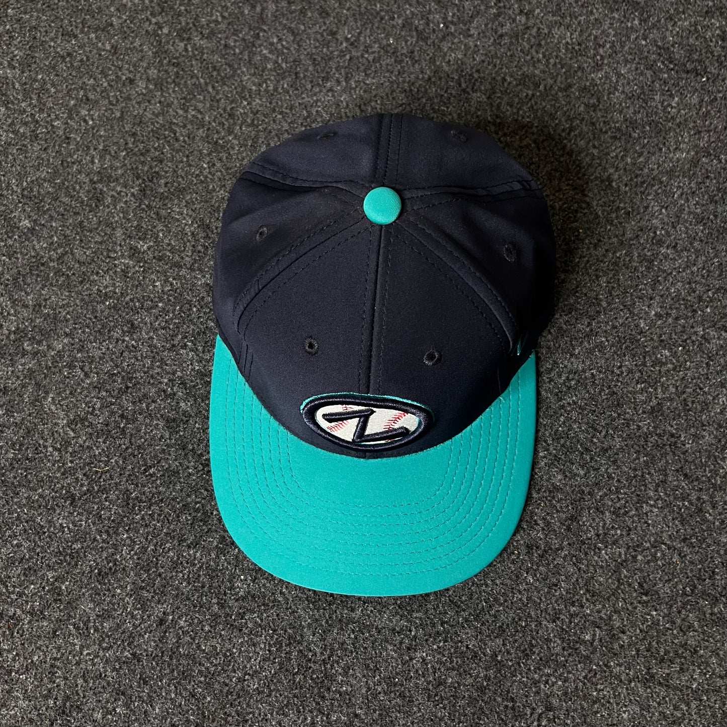 Zephyr Headwear Fitted Cap (M size )