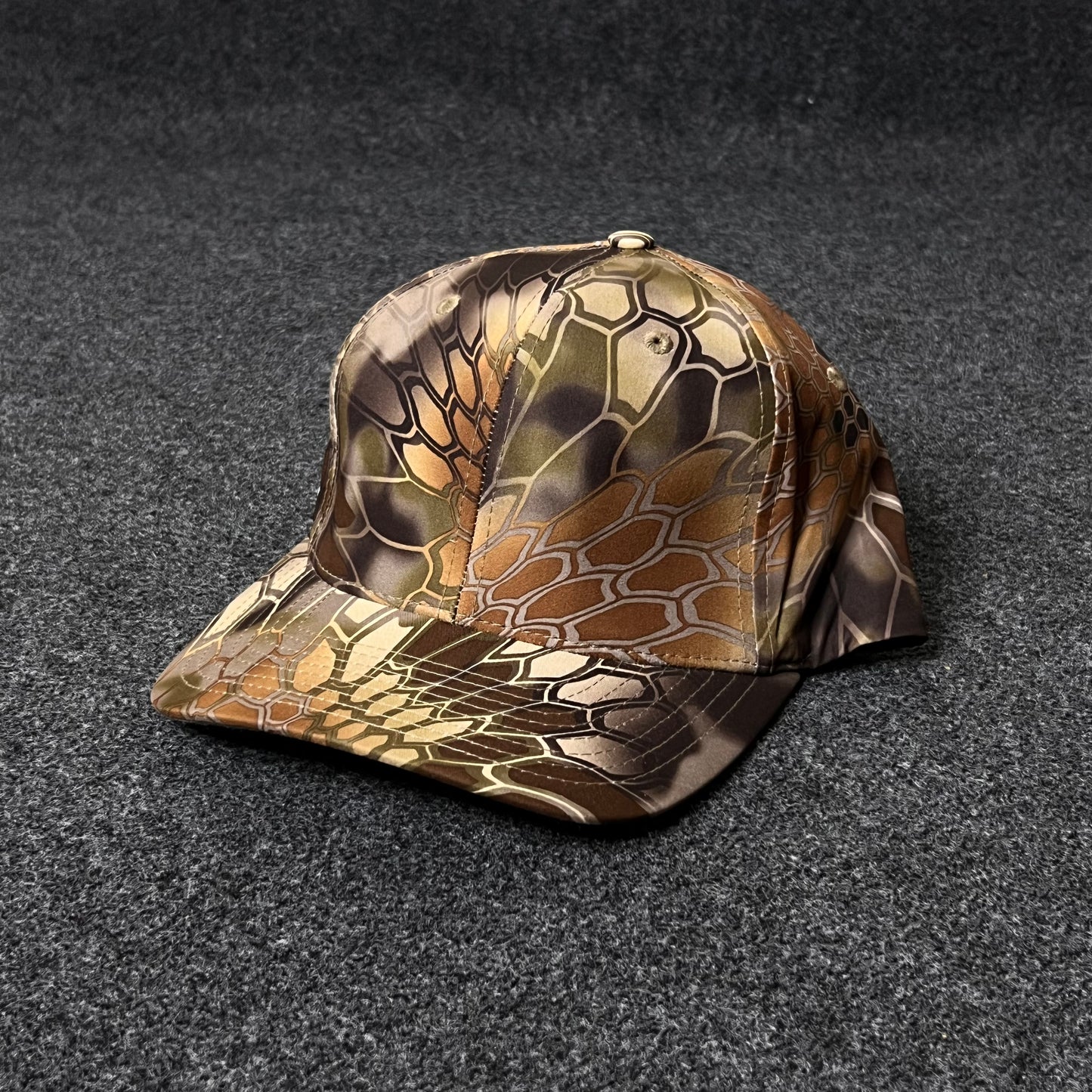Flexfit Kryptek Fitted Cap (M size ) .