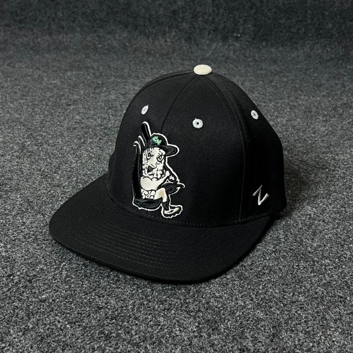 Michigan State Spartans embroidered baseball Fitted Cap (M size )