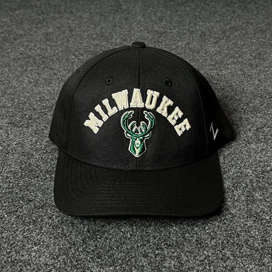 Milwaukee Bucks Black Logo Cap
