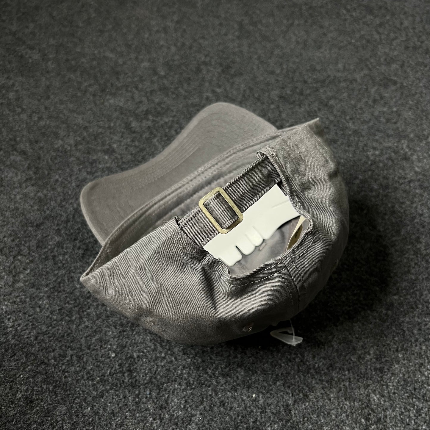 Aero Script Grey Cap