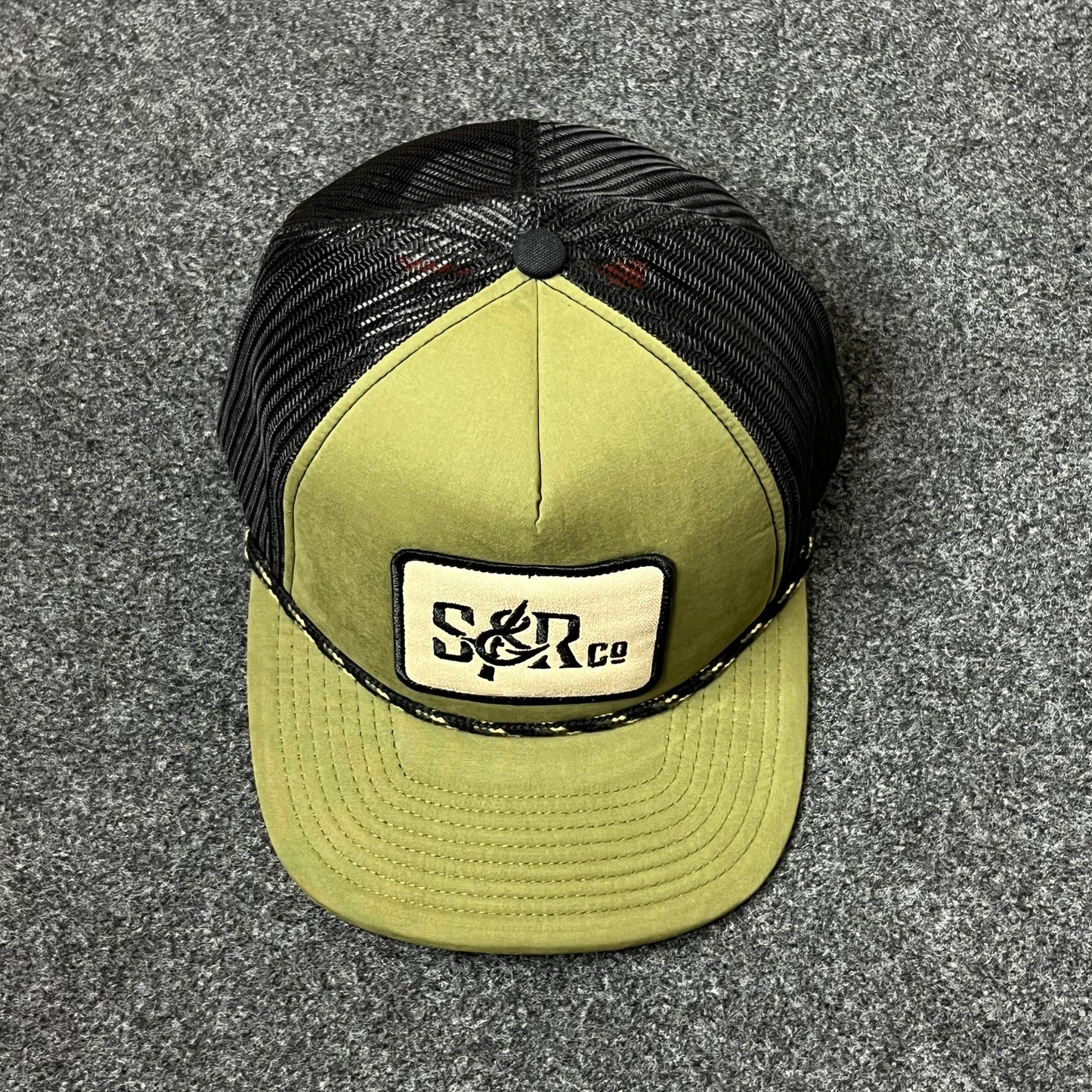 S&R Co. Rope Detail Mesh Back Baseball Cap – Olive & Black