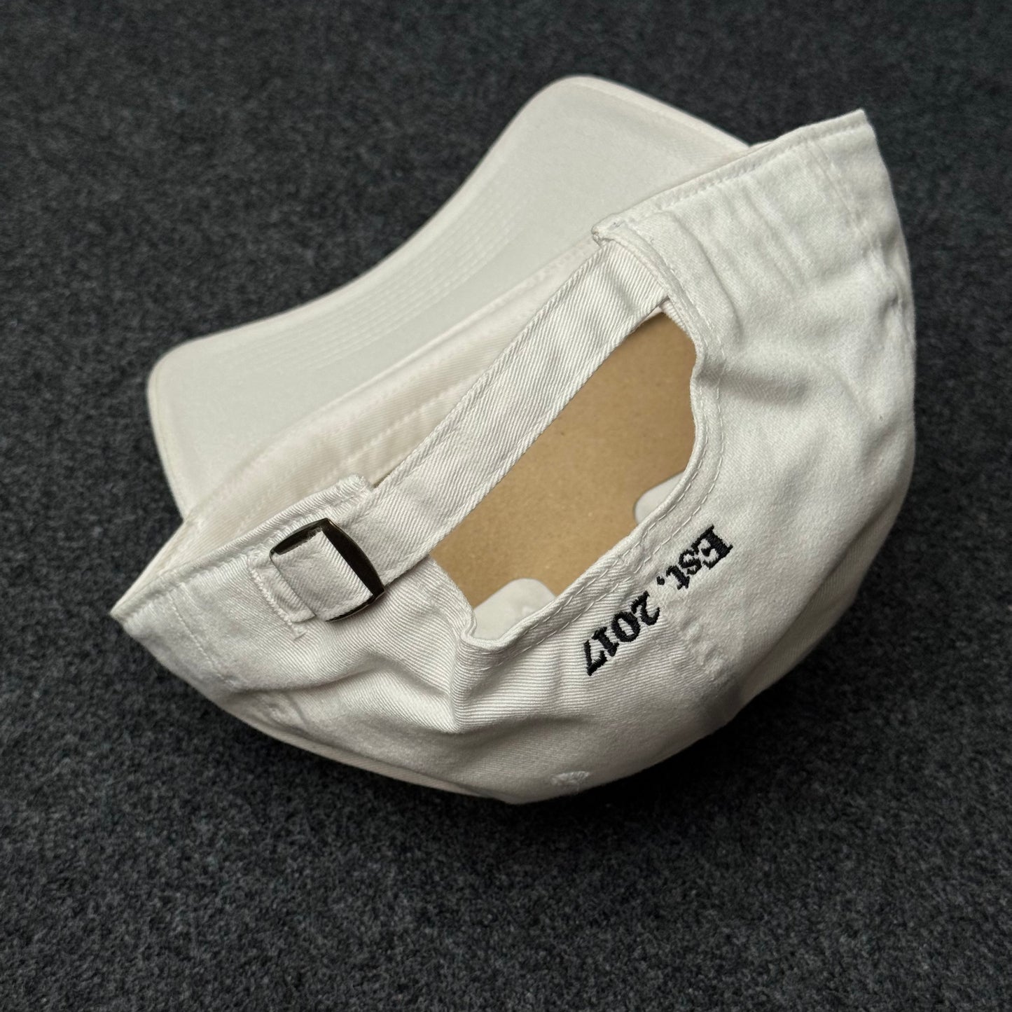 TIME CAP WHITE
