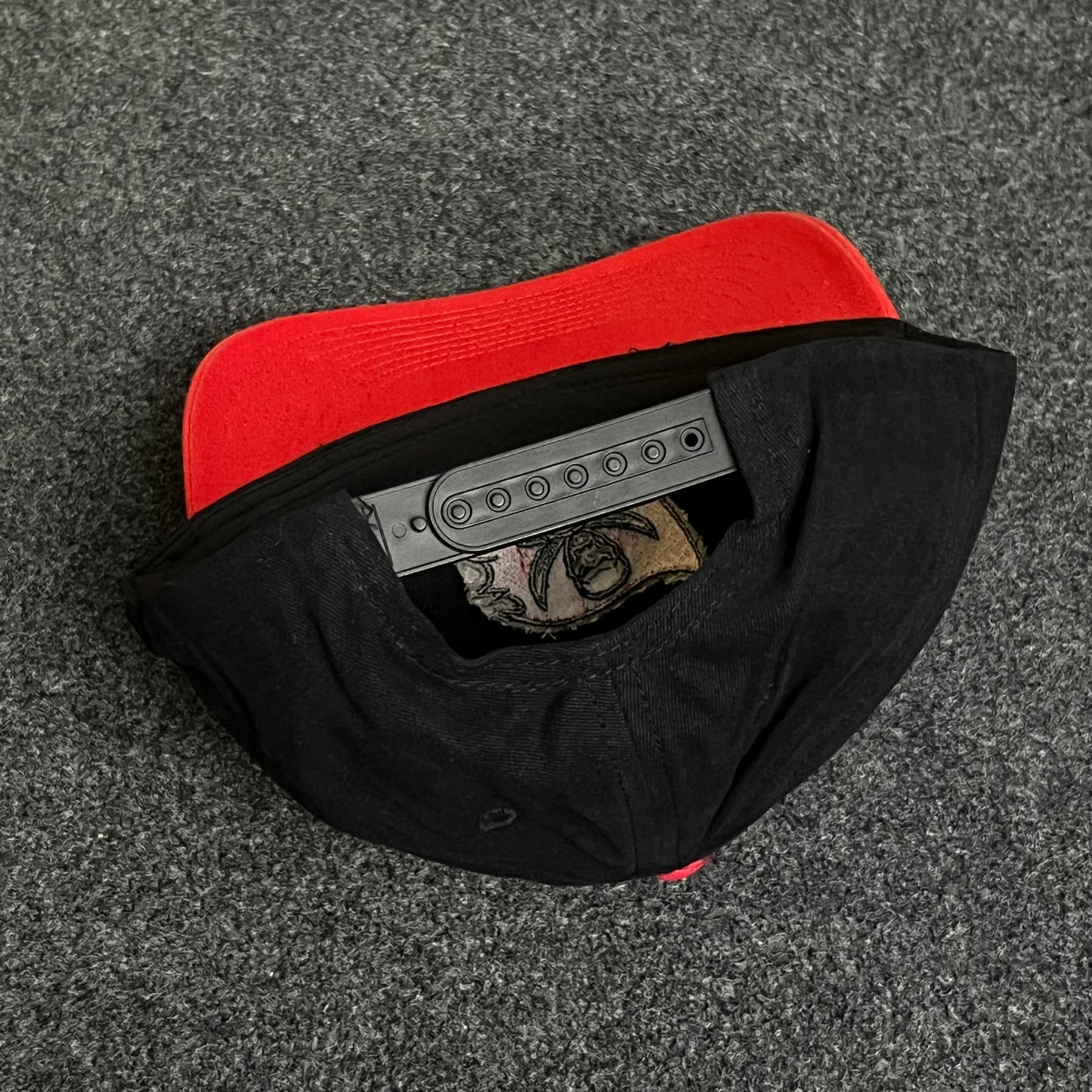 Tampa Bay Buccaneers Black/Red Cap