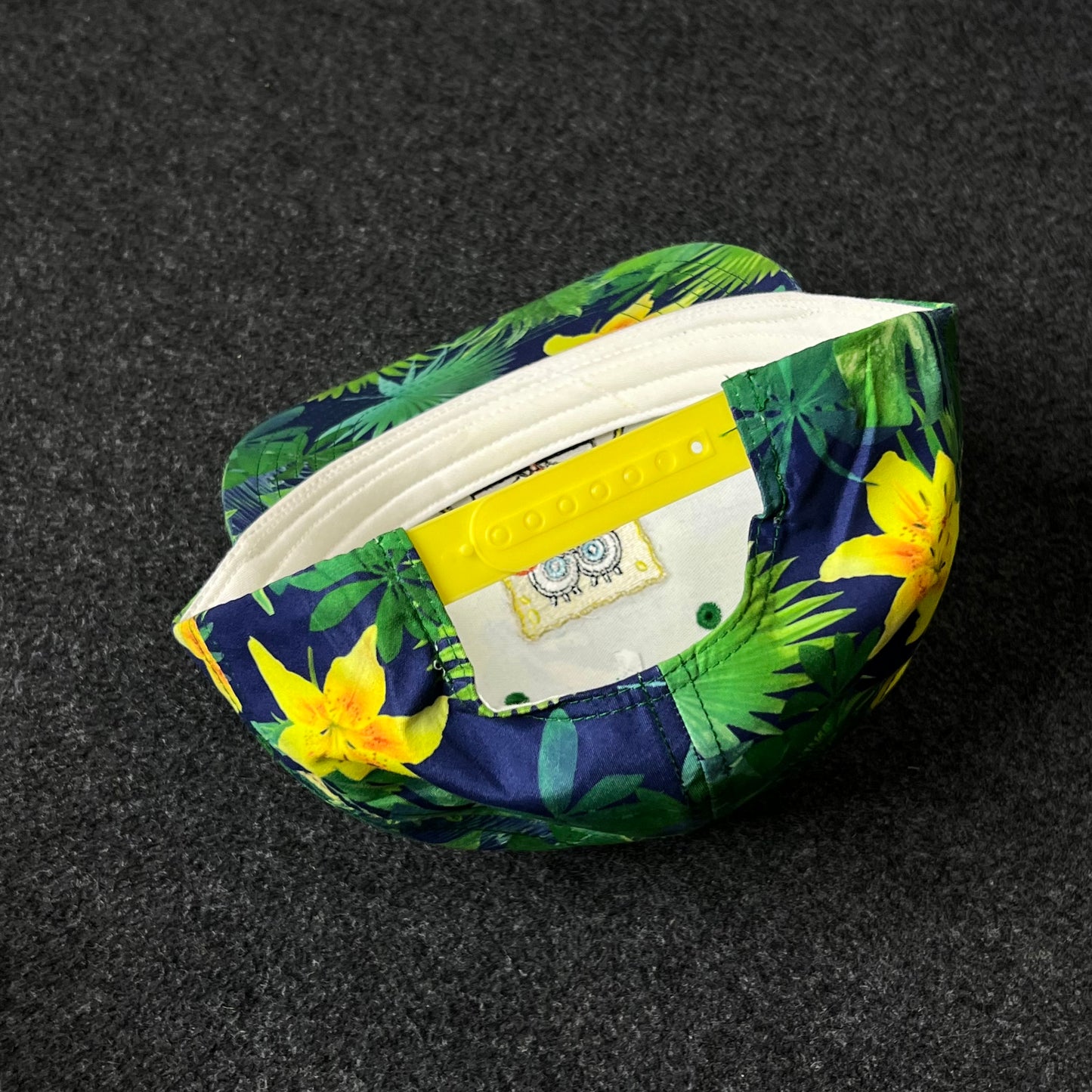 SpongeBob Tropical Flat Cap – Navy & Green Palm Print