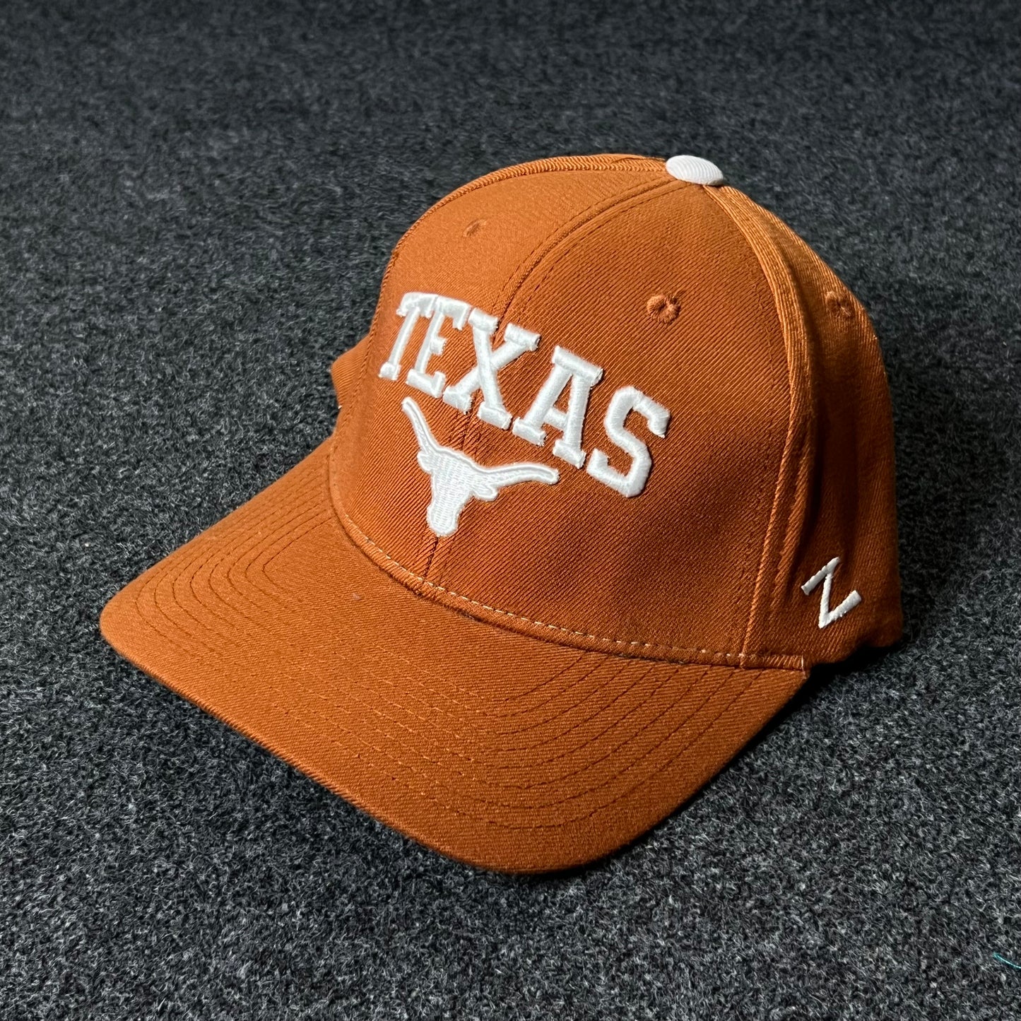 Texas Longhorns Fitted Cap – Burnt Orange ( M size )