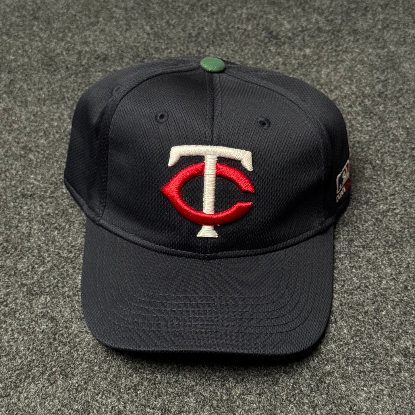 Minnesota Twins MLB Replica Cap ( KIDS CAP AGE 6-18 )