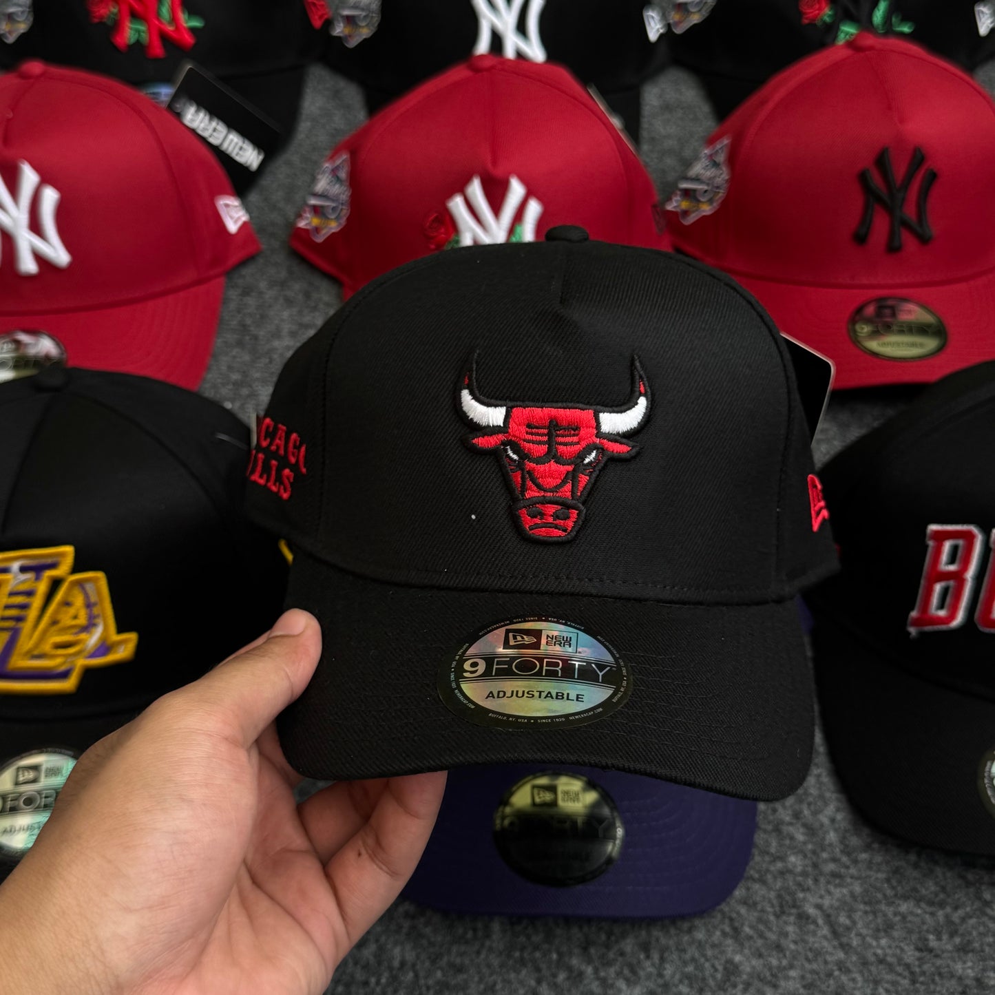 Chicago Bulls Classic Icon Snapback Cap