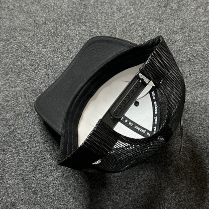 Classic Black Trucker Hat – Minimalist Mesh Snapback