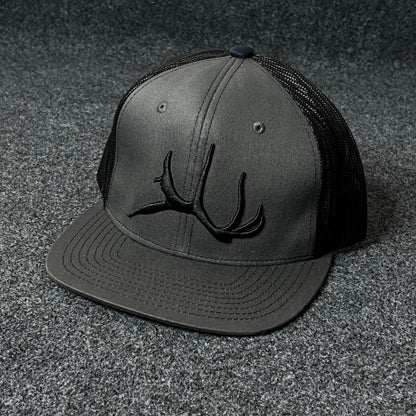 Capelli Sport Antler Flat Cap – Charcoal & Black Mesh