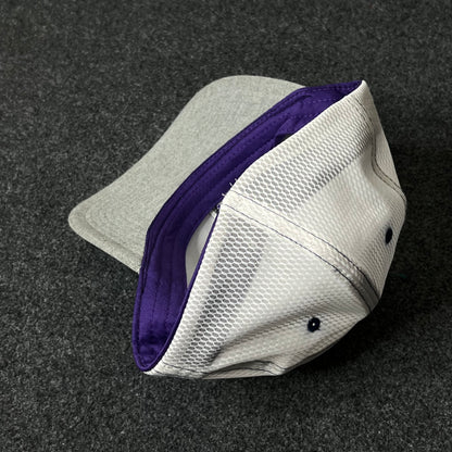 West Virginia Mountaineers Fitted Cap – Heather Gray & White Mesh ( XL size )