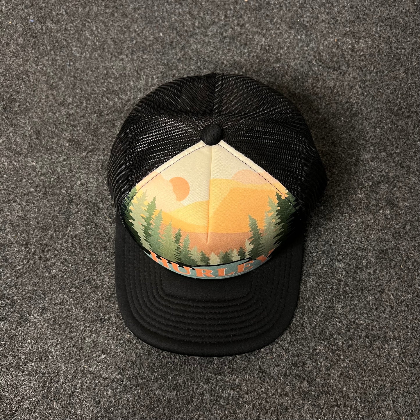 Hurley Graphic Print Adjustable Cap.