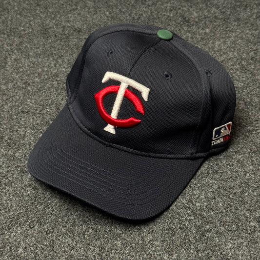 Minnesota Twins MLB Replica Cap ( KIDS CAP AGE 6-18 )