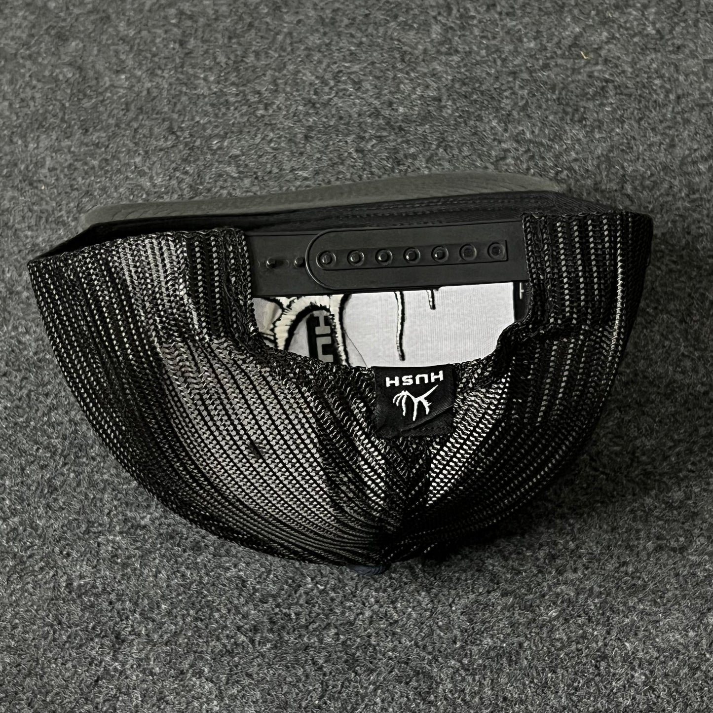 Capelli Sport Antler Flat Cap – Charcoal & Black Mesh