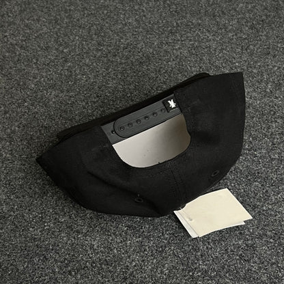 "GRIZZLY" Signature skate style, bold graphic impact Flat Cap