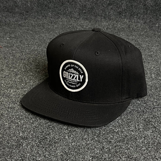 "GRIZZLY" Iconic streetwear, classic patch branding Flat Cap