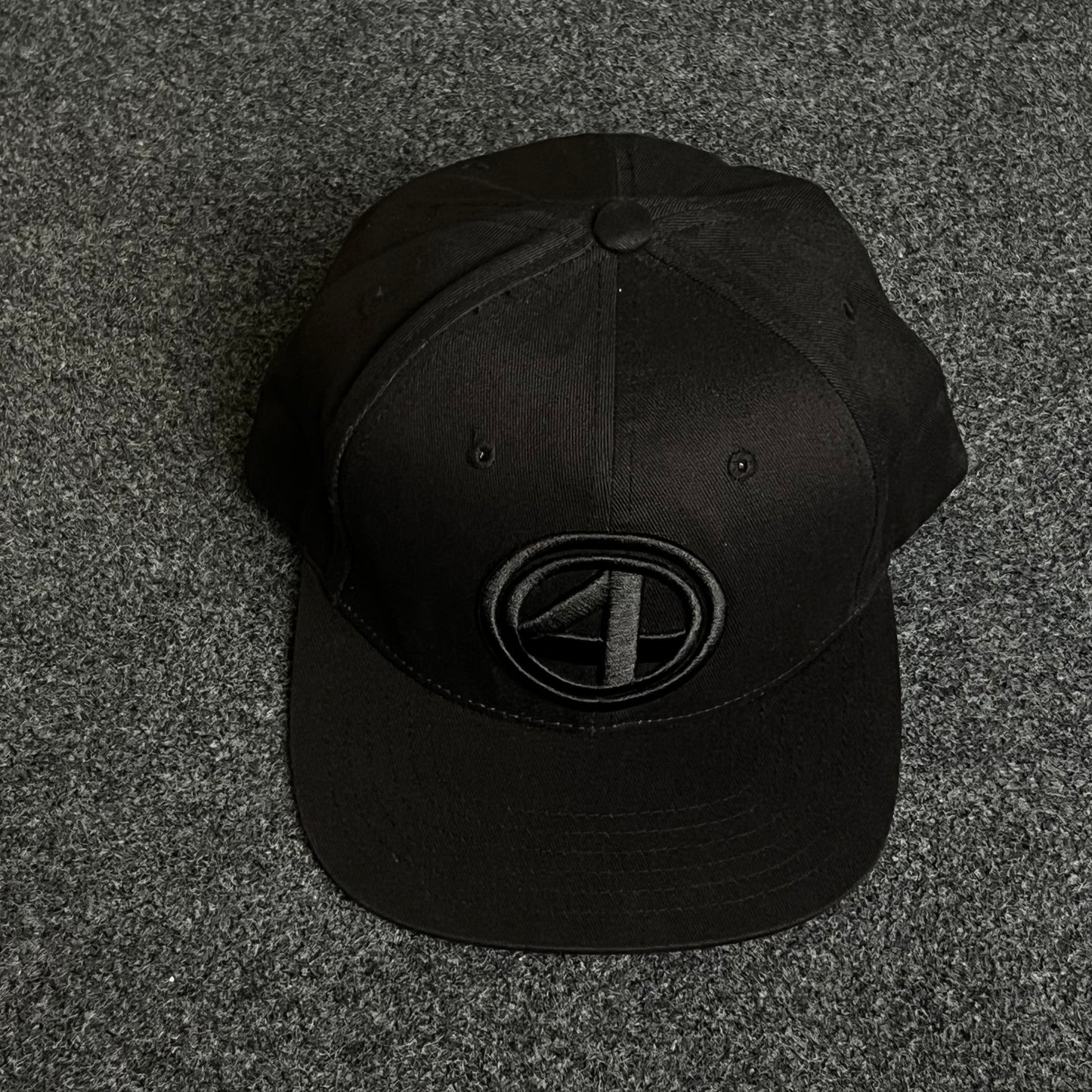 Black Stealth streetwear with subtle team Snapback Flat Cap