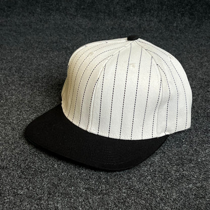 Retro White Cassic Snapback Cap