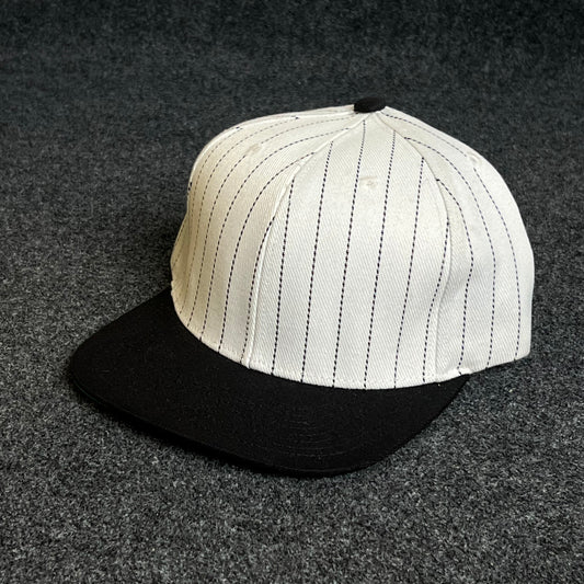 Retro White Cassic Snapback Cap