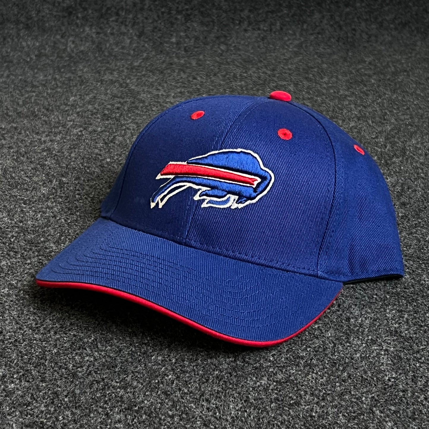 Teenage Buffalo Bills baseball cap ( KIDS CAP AGE 6-18 )