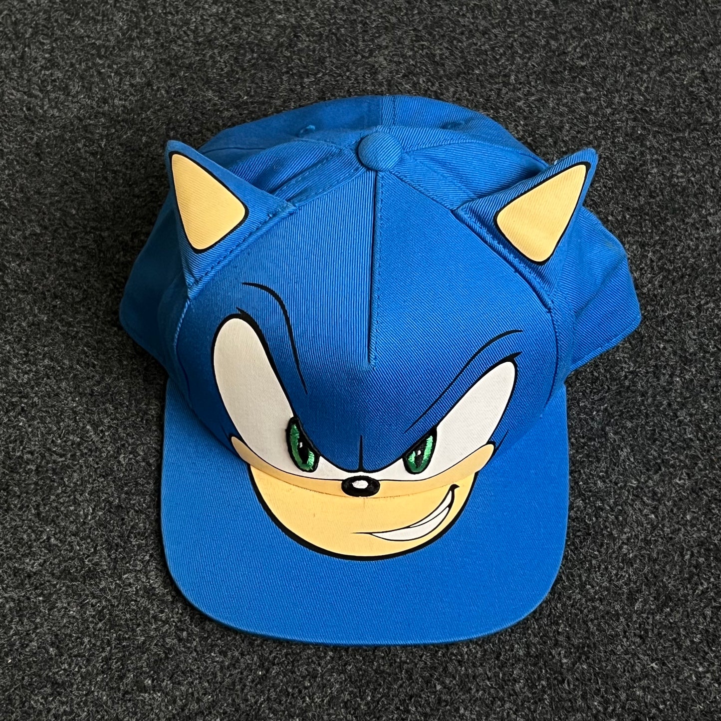 Teenage  Sonic the Hedgehog baseball cap  ( KIDS CAP AGE 6-18 )