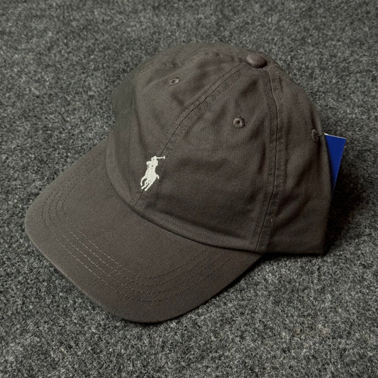 Polo Ralph Lauren Cap in  Dark Brown/White