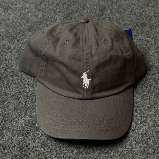 Polo Ralph Lauren Cap in  Dark Brown/White