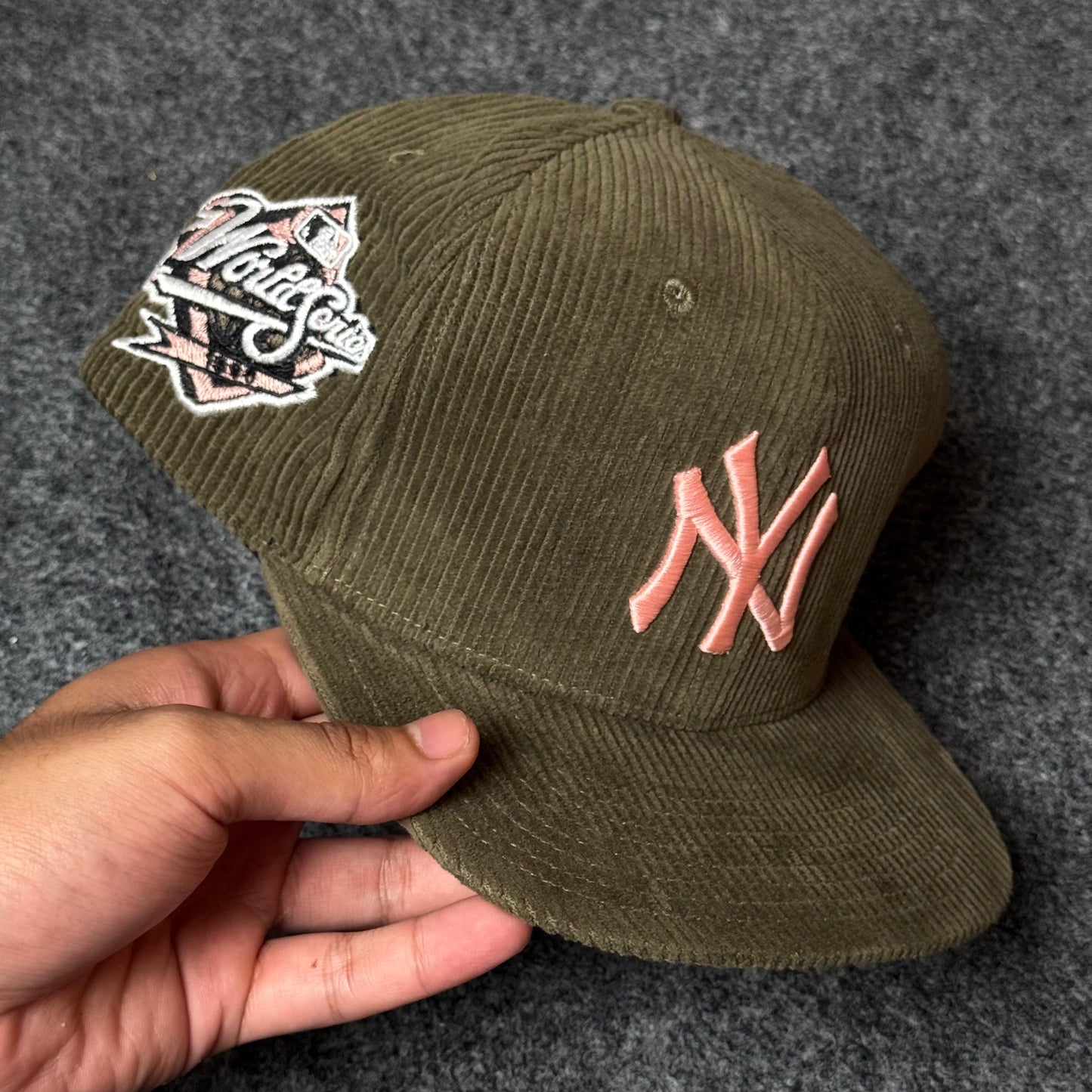 New Era NY Yankees 9FORTY Corduroy Hat – Olive Green & Salmon Pink