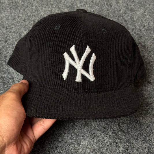 New Era NY Yankees Corduroy Hat – Black & Off-White Structured Cap