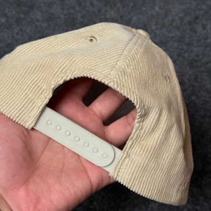 Tonal Upside-Down "SNAPBACK" Corduroy Rope Cap – Sand Beige