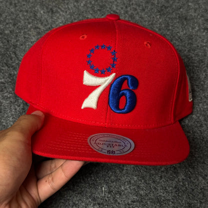 Mitchell & Ness Philadelphia 76ers Core Basic Snapback Cap