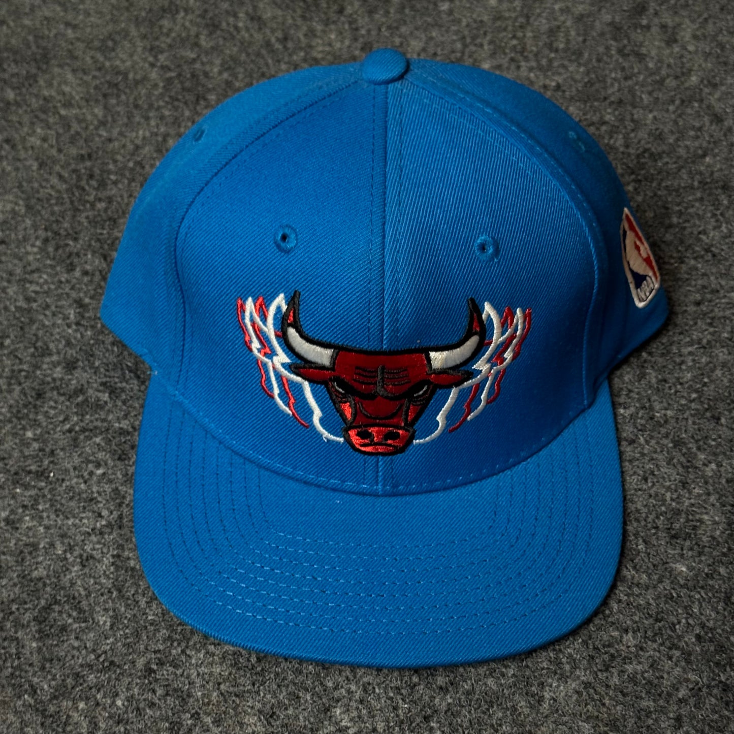 Mitchell & Ness Chicago Bulls "Torn" Alternate Snapback Cap