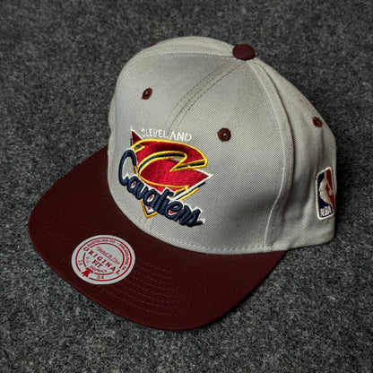 Mitchell & Ness Cleveland Cavaliers Hardwood Classics Snapback Cap