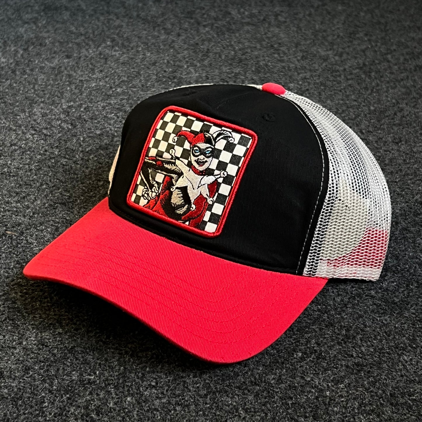 Capslab Harley Quinn HAR1 DC Comics Trucker Hat